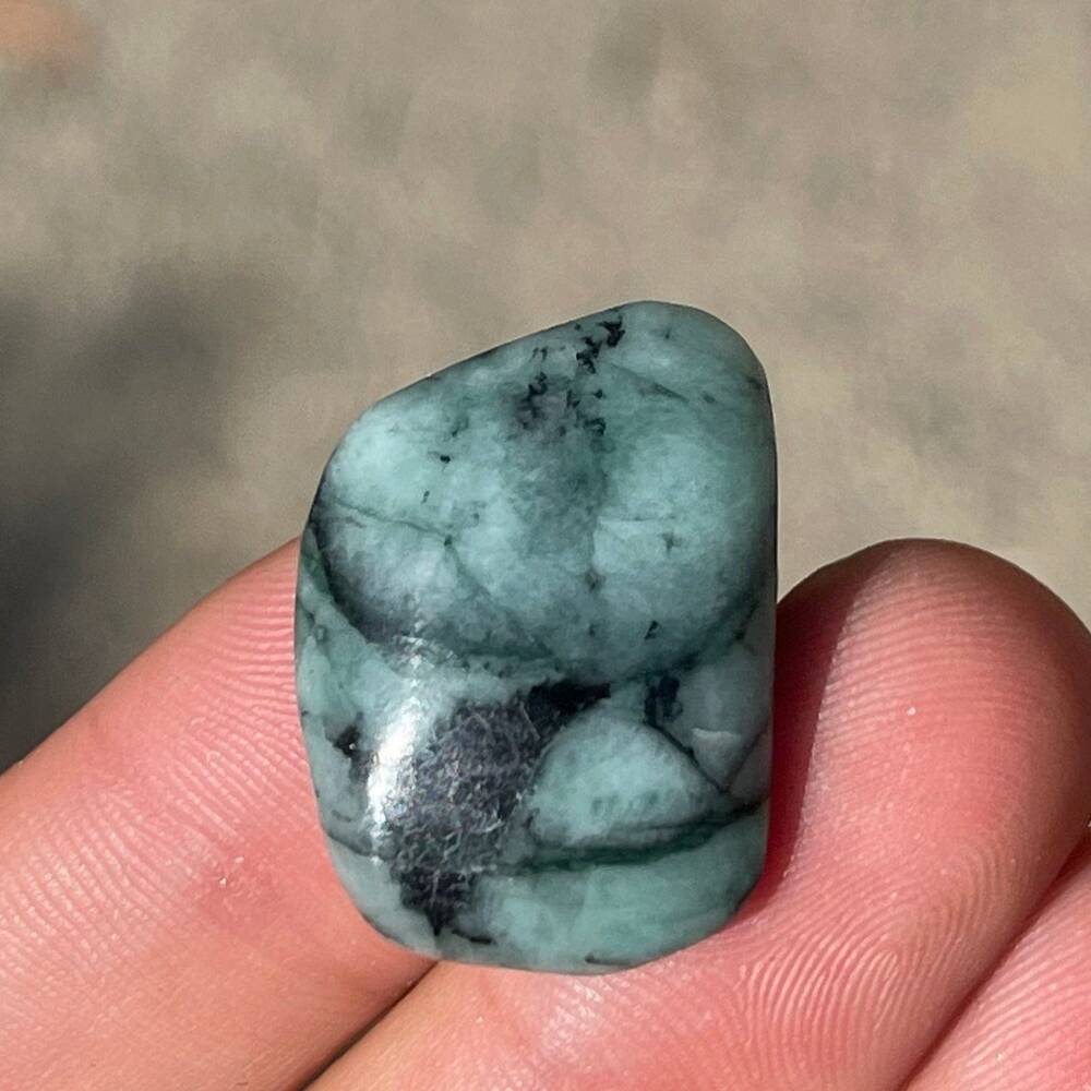 RARE 20 carat Crabtree Mine North Carolina Emerald Cabochon - Rare collector gem